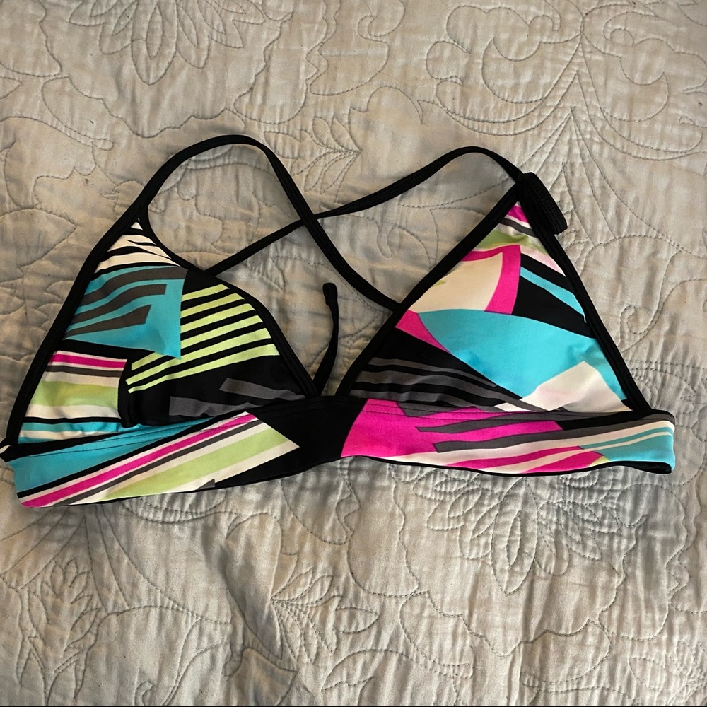 Roxy reversible bikini top small